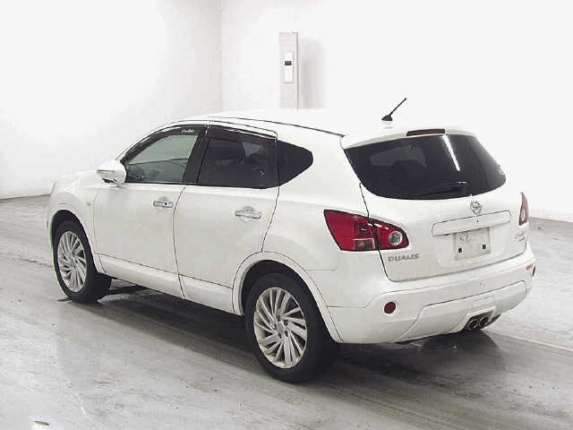 NISSAN DUALIS