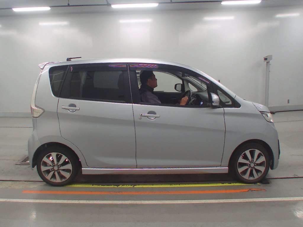 MITSUBISHI EK CUSTOM