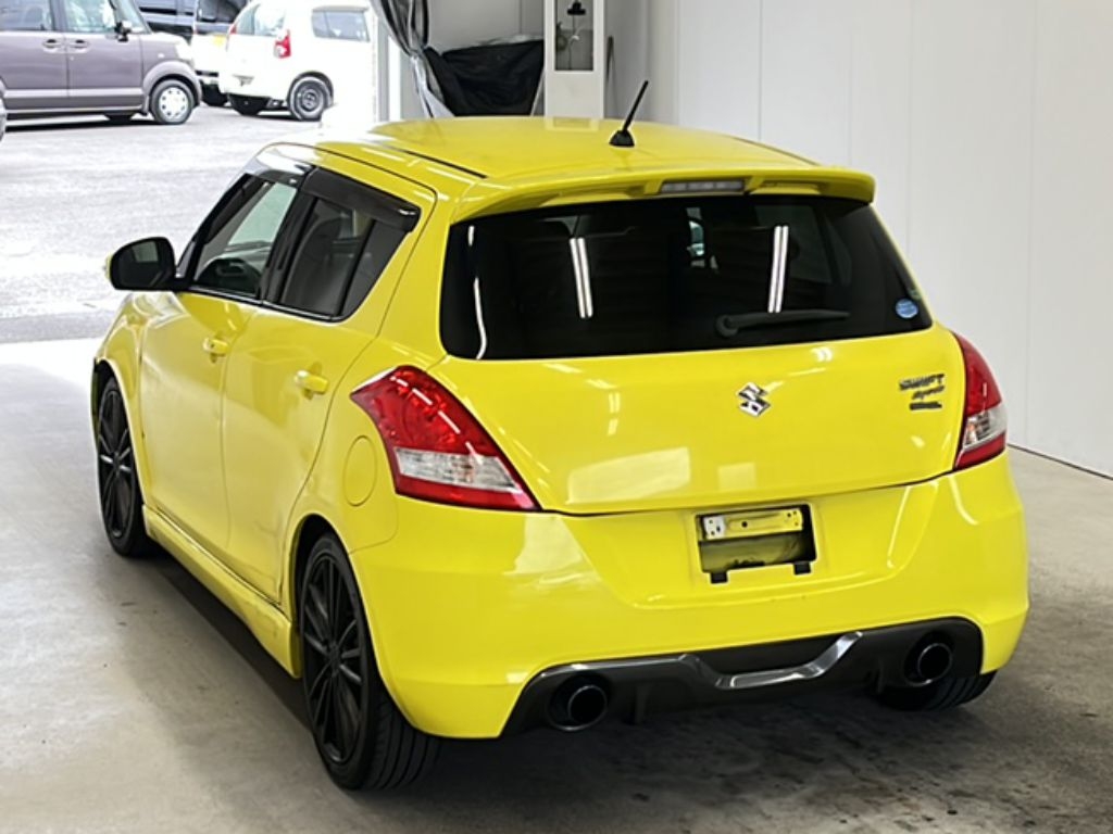 SUZUKI SWIFT