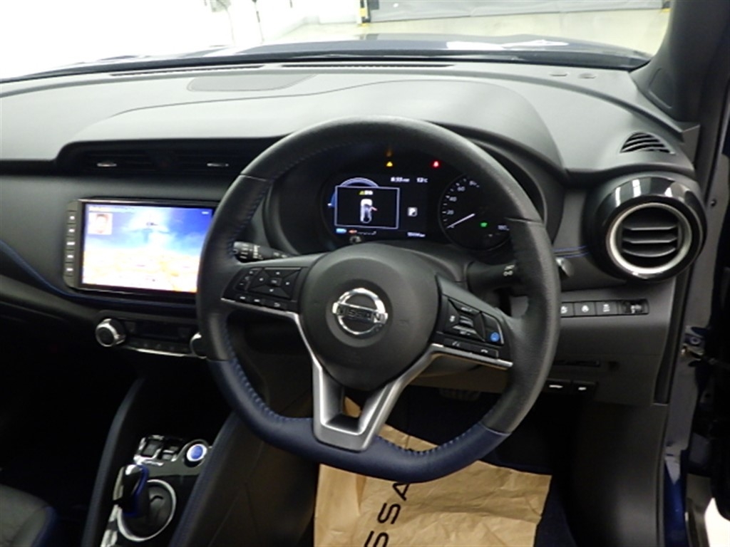 NISSAN KICKS