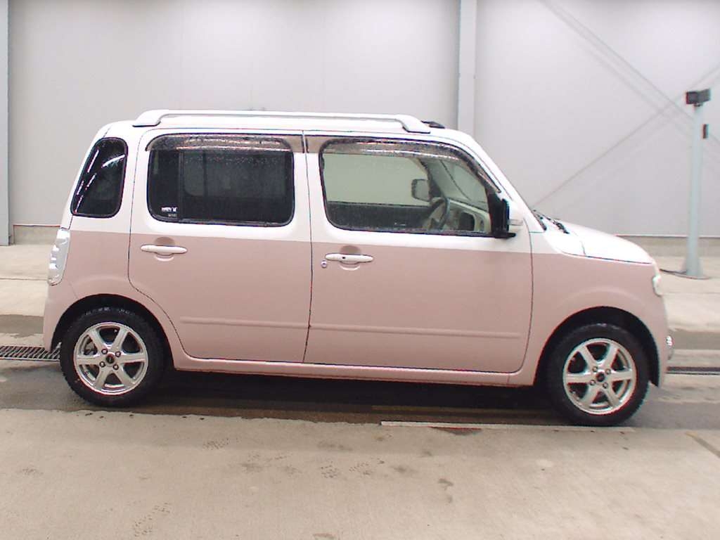 DAIHATSU MIRA COCOA