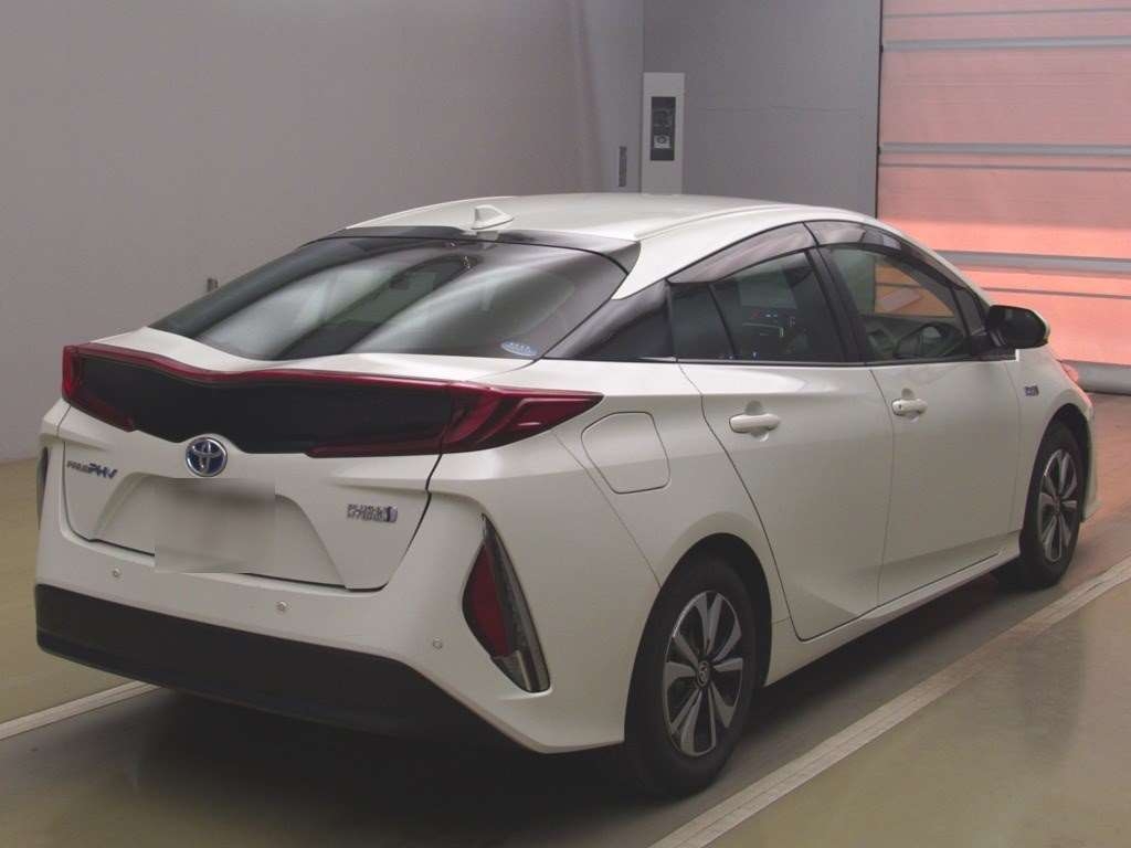 TOYOTA PRIUS PHV