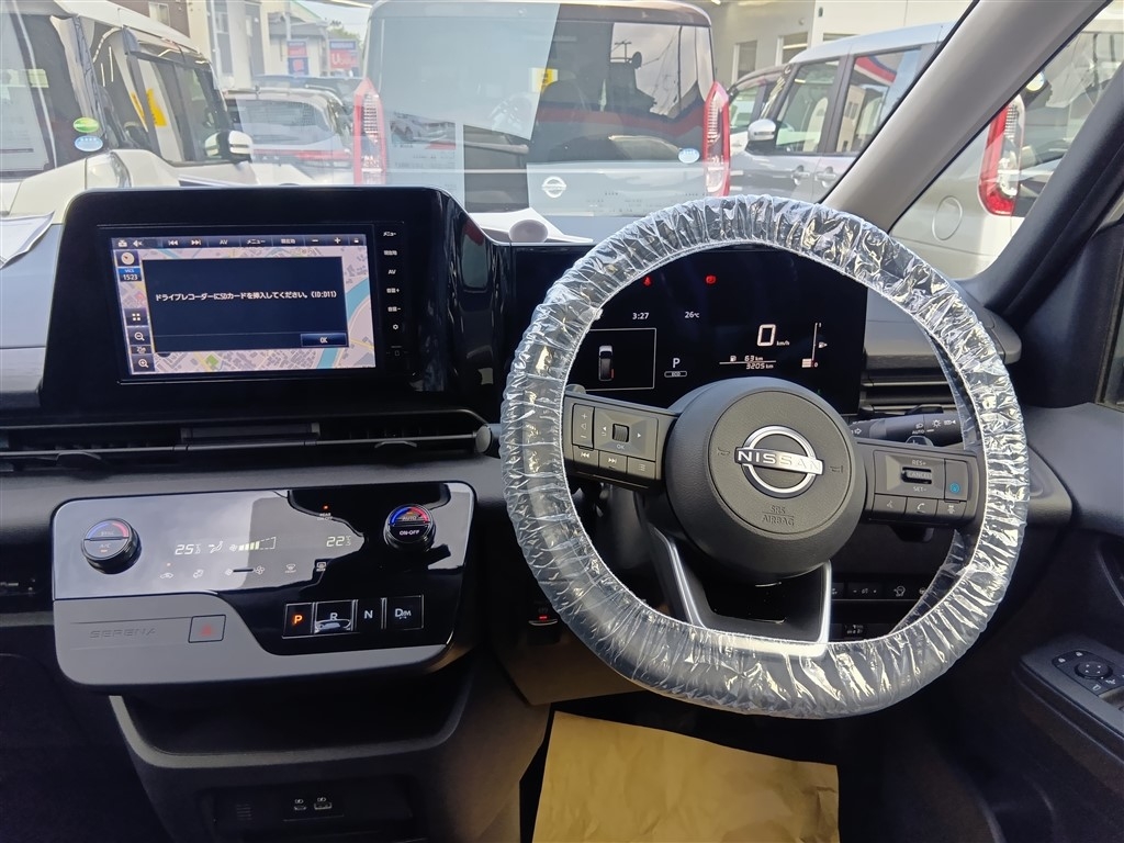 NISSAN SERENA