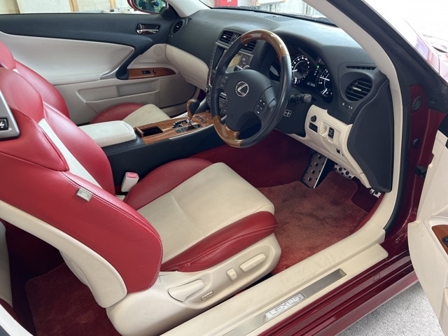 LEXUS IS250