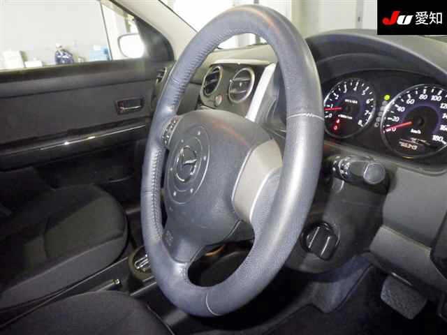 MAZDA VERISA