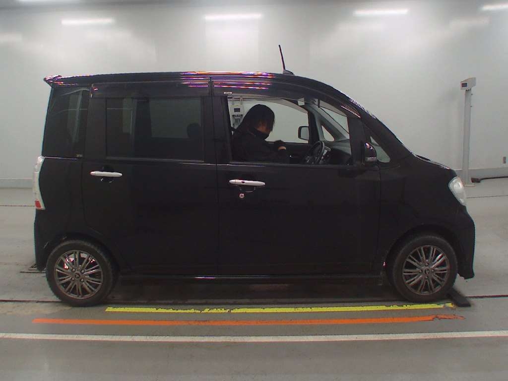 DAIHATSU TANTO EXE