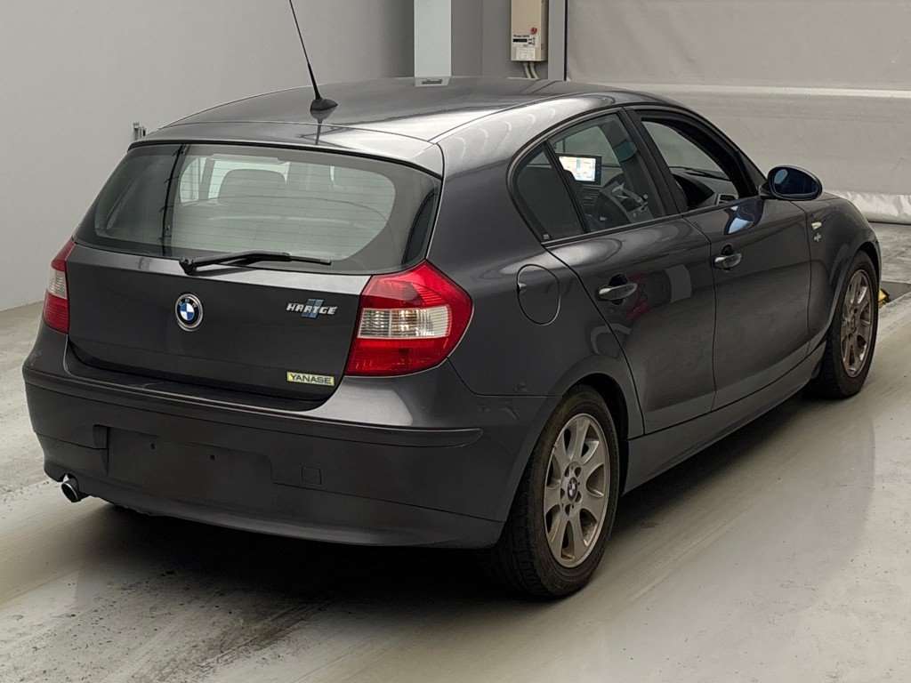 BMW 1-SERIES