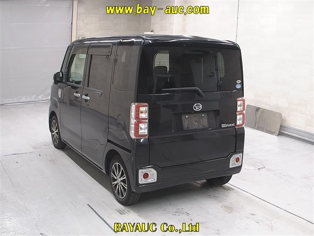 DAIHATSU WAKE
