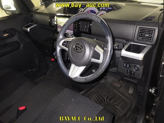 DAIHATSU WAKE