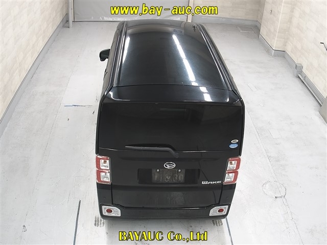 DAIHATSU WAKE