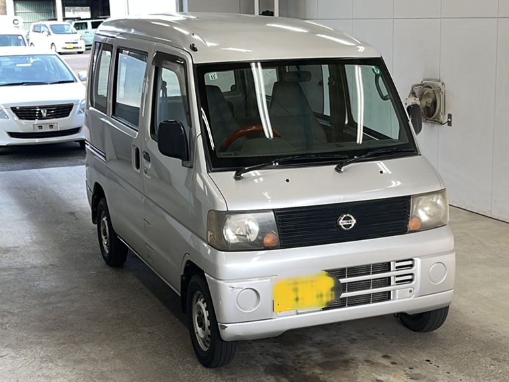 NISSAN CLIPPER