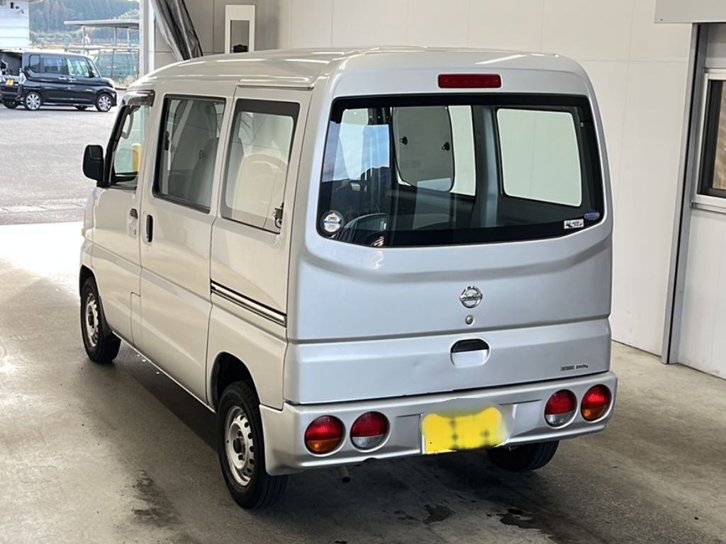 NISSAN CLIPPER