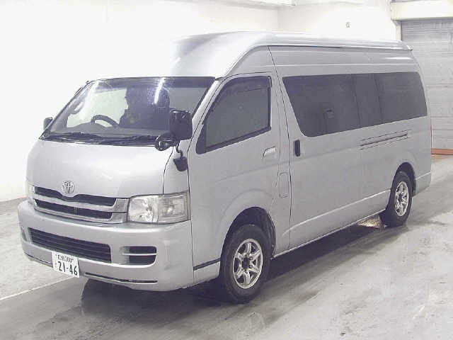 TOYOTA REGIUS ACE