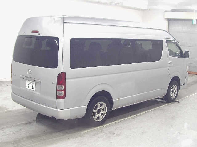 TOYOTA REGIUS ACE