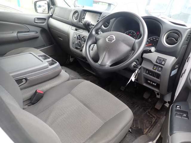 NISSAN NV350 CARAVAN