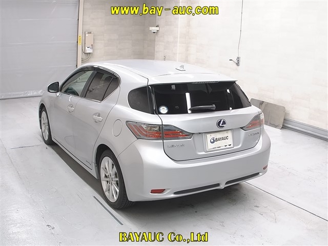 LEXUS CT200H