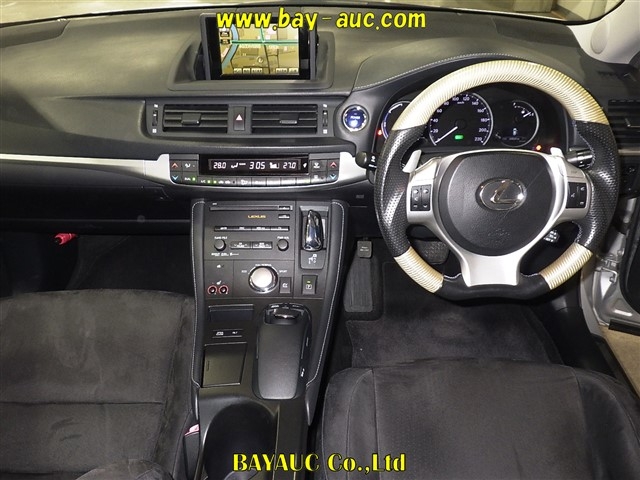 LEXUS CT200H