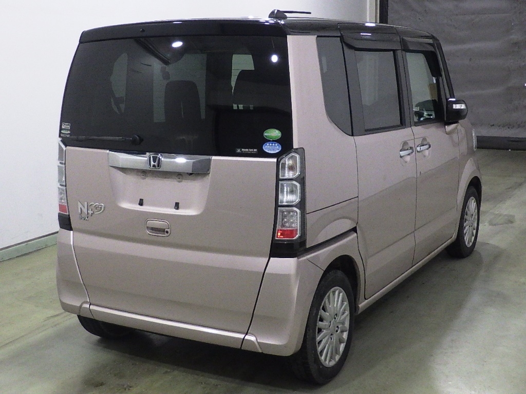 HONDA N-BOX+