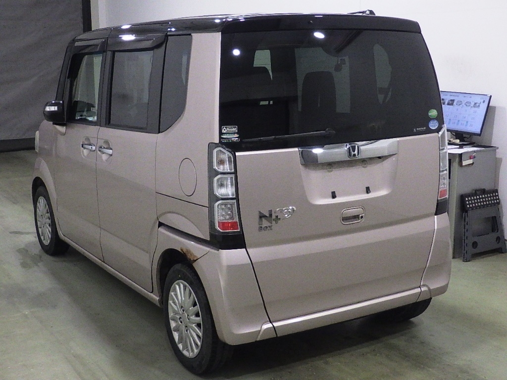 HONDA N-BOX+