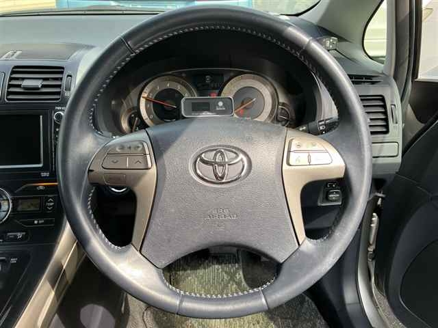TOYOTA BLADE