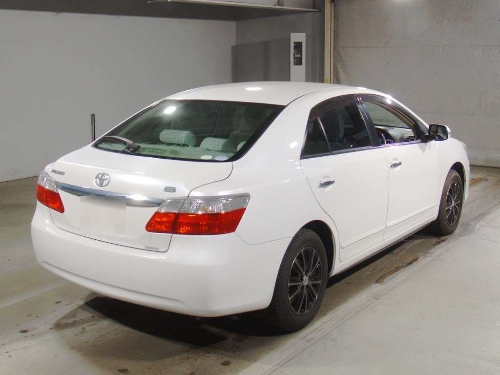 TOYOTA PREMIO