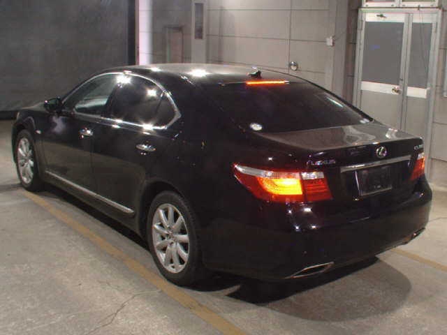 LEXUS LS460