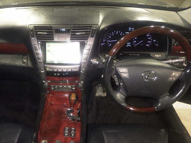 LEXUS LS460
