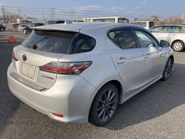 LEXUS CT200H