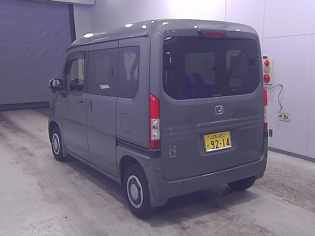 HONDA N-VAN