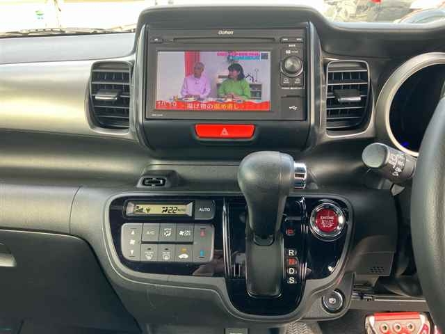 HONDA N-BOX SLASH