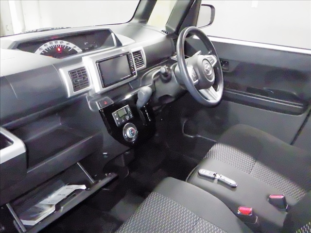 TOYOTA PIXIS MEGA