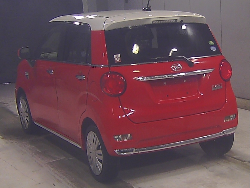 DAIHATSU CAST
