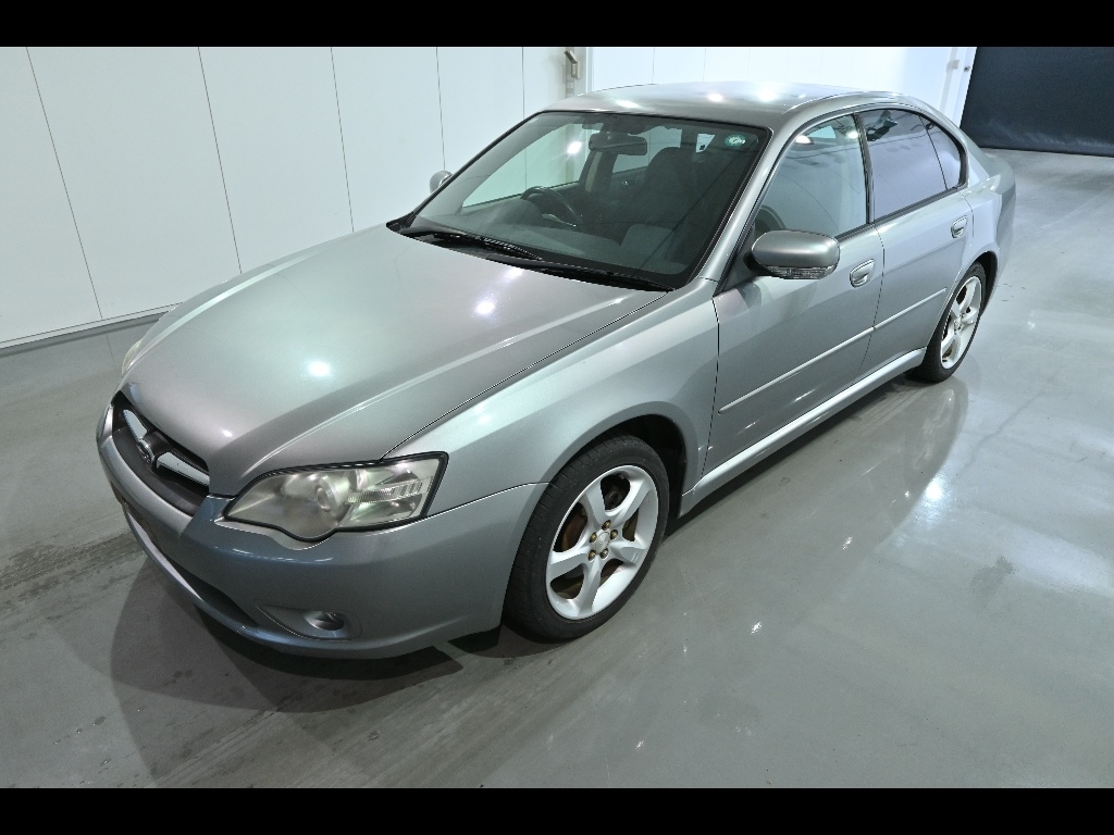 SUBARU LEGACY B4
