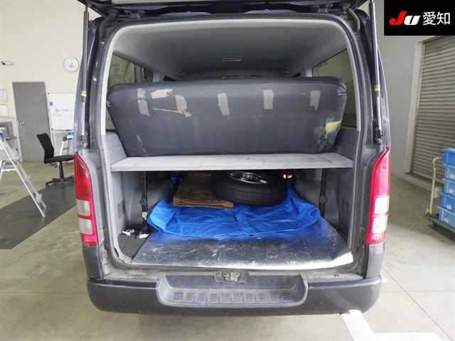 TOYOTA REGIUS ACE