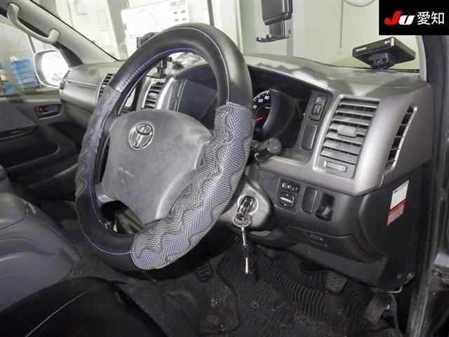 TOYOTA REGIUS ACE