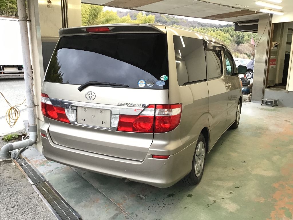 TOYOTA ALPHARD