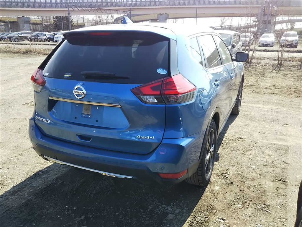 NISSAN X-TRAIL