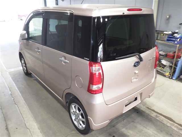 SUBARU LUCRA