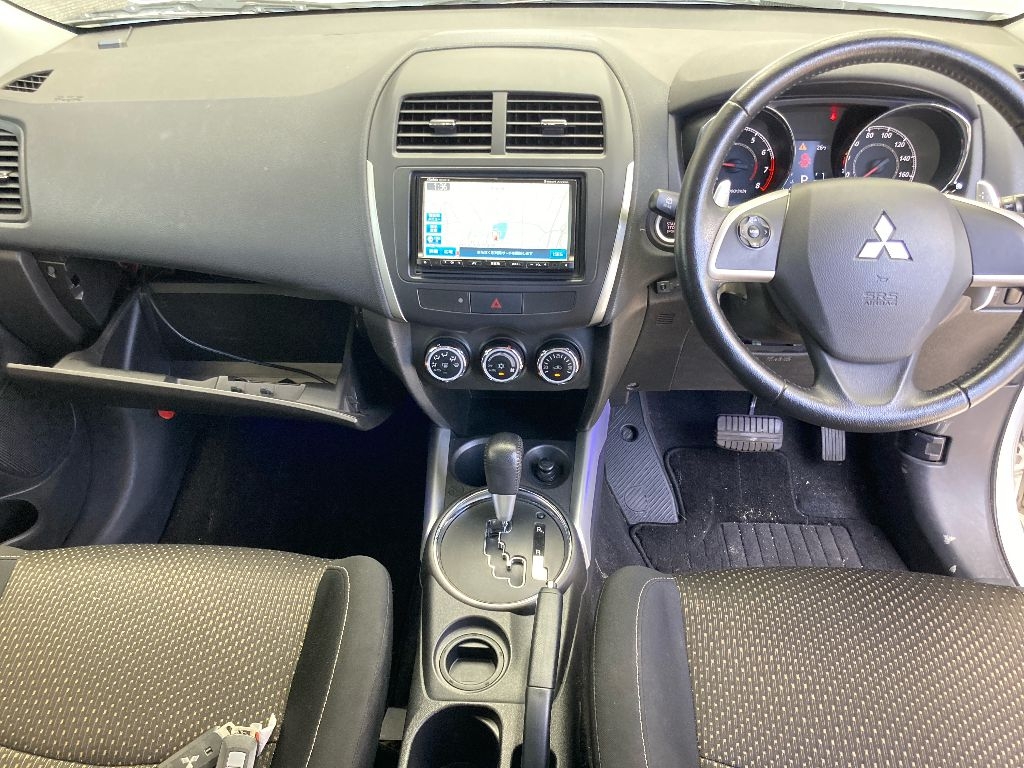 MITSUBISHI RVR