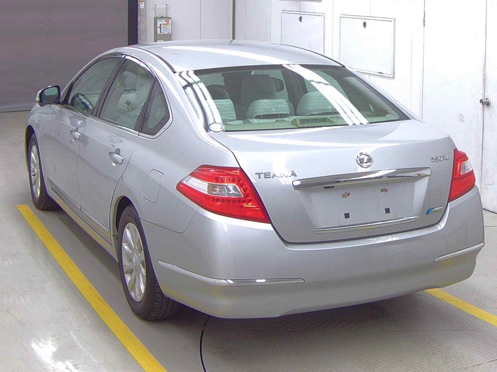 NISSAN TEANA