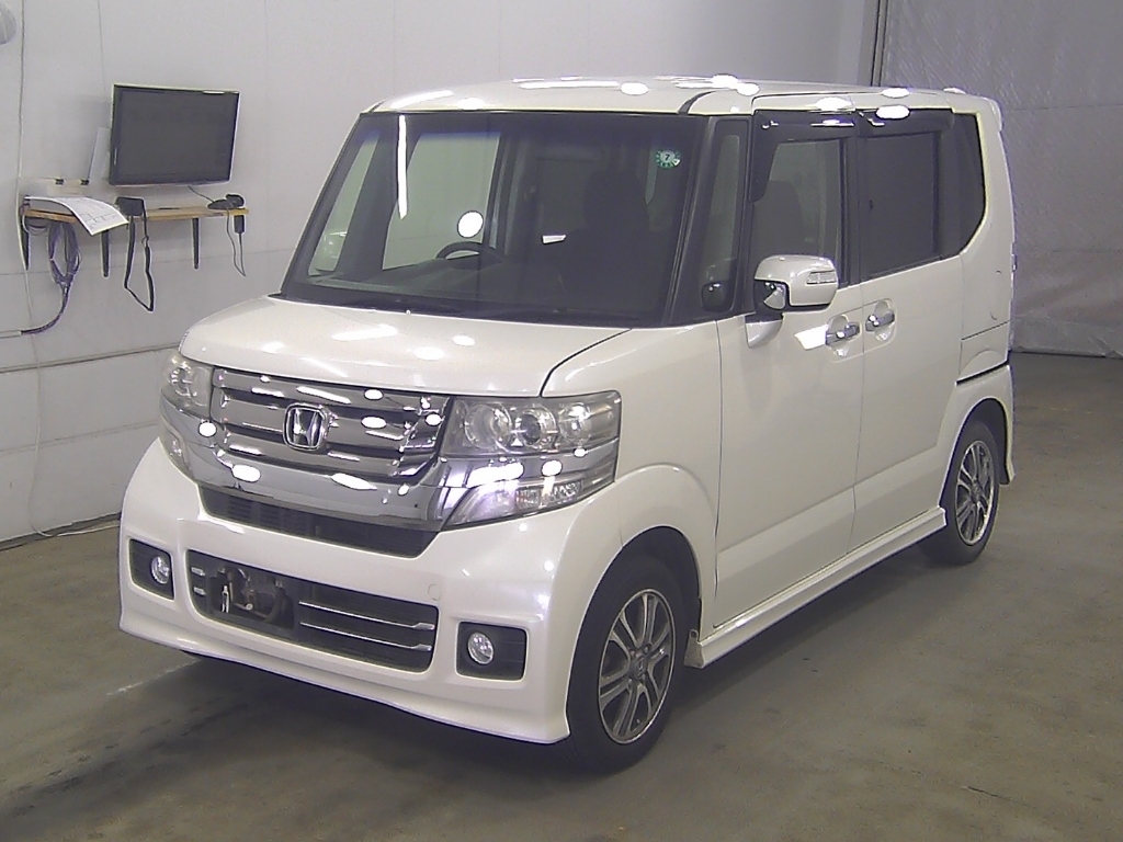 HONDA N-BOX
