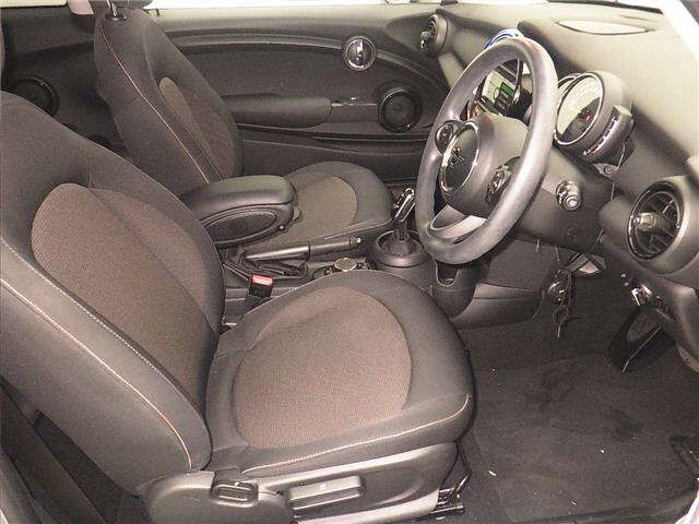 MINI HATCH