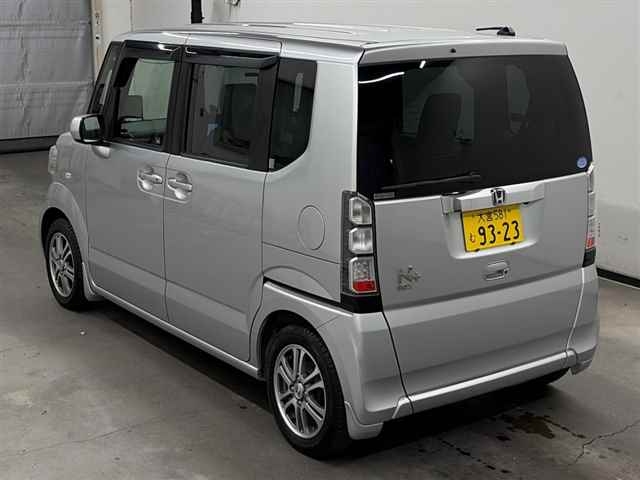 HONDA N-BOX+