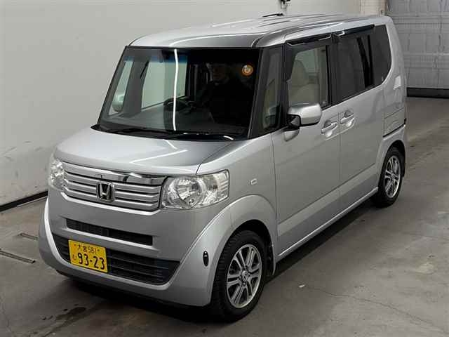 HONDA N-BOX+