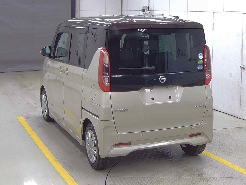 NISSAN ROOX