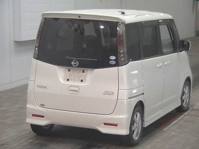 NISSAN ROOX