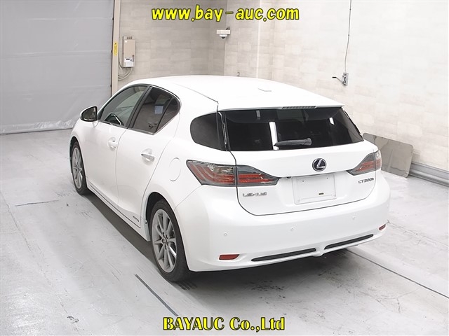 LEXUS CT200H