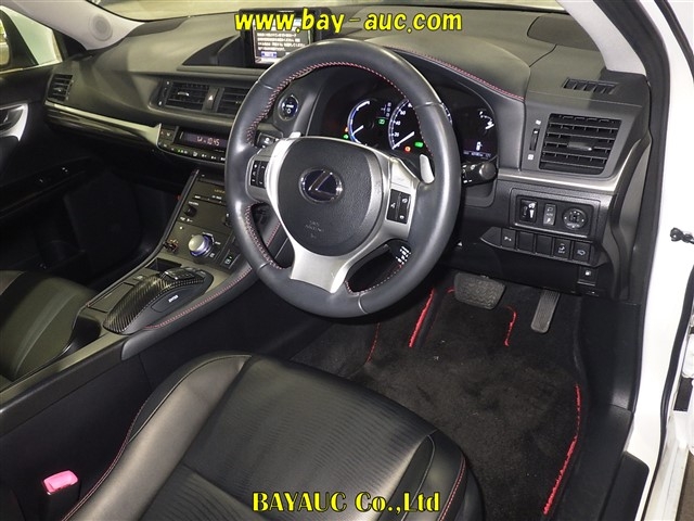 LEXUS CT200H