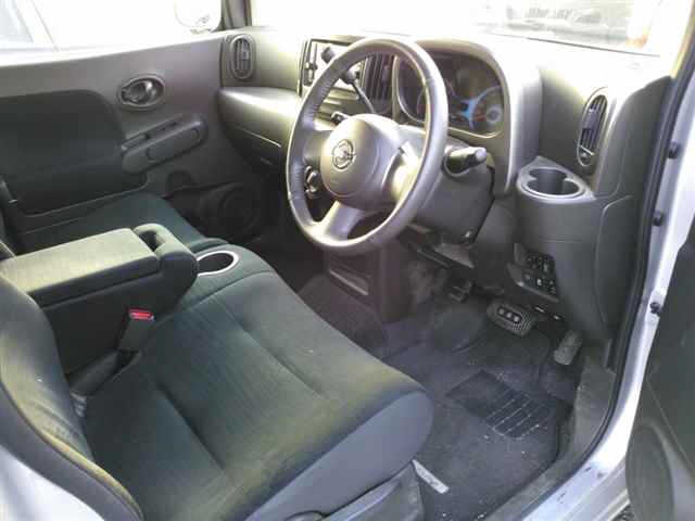 NISSAN CUBE