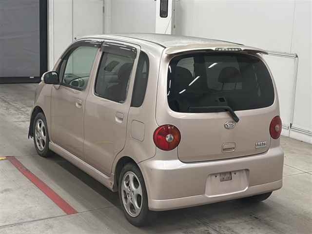 DAIHATSU MOVE LATTE